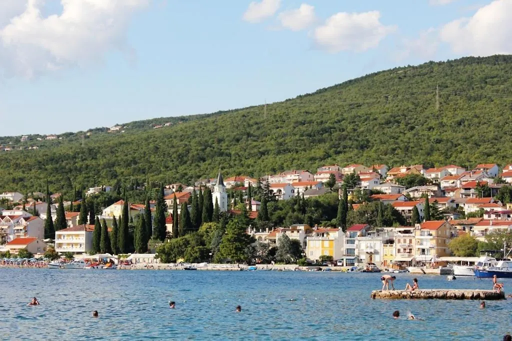Apartment In Dramalj With Sea View, Balcony, Air Conditioning, Wifi 4623-6